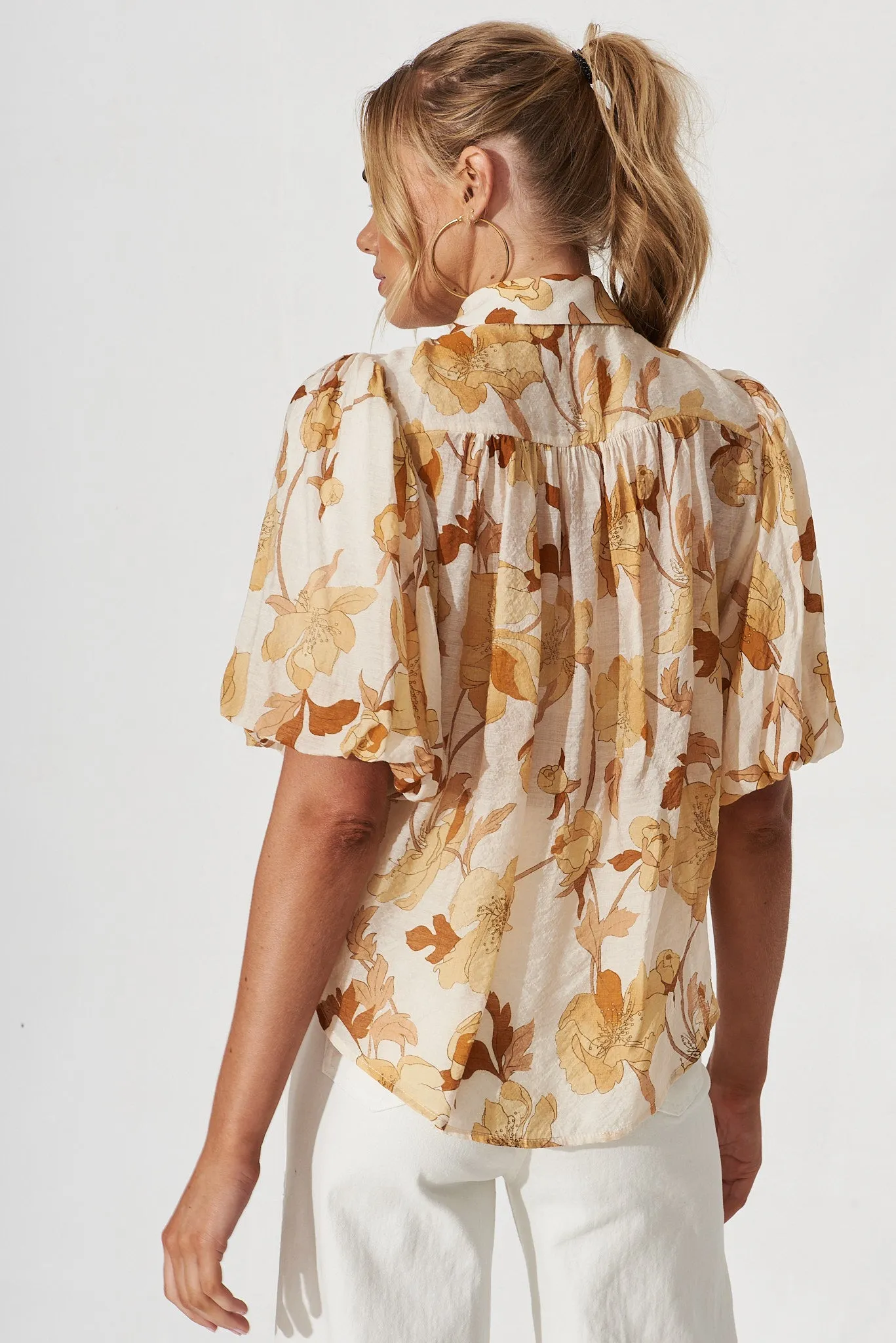 Aeryn Shirt In White With Rust Floral
