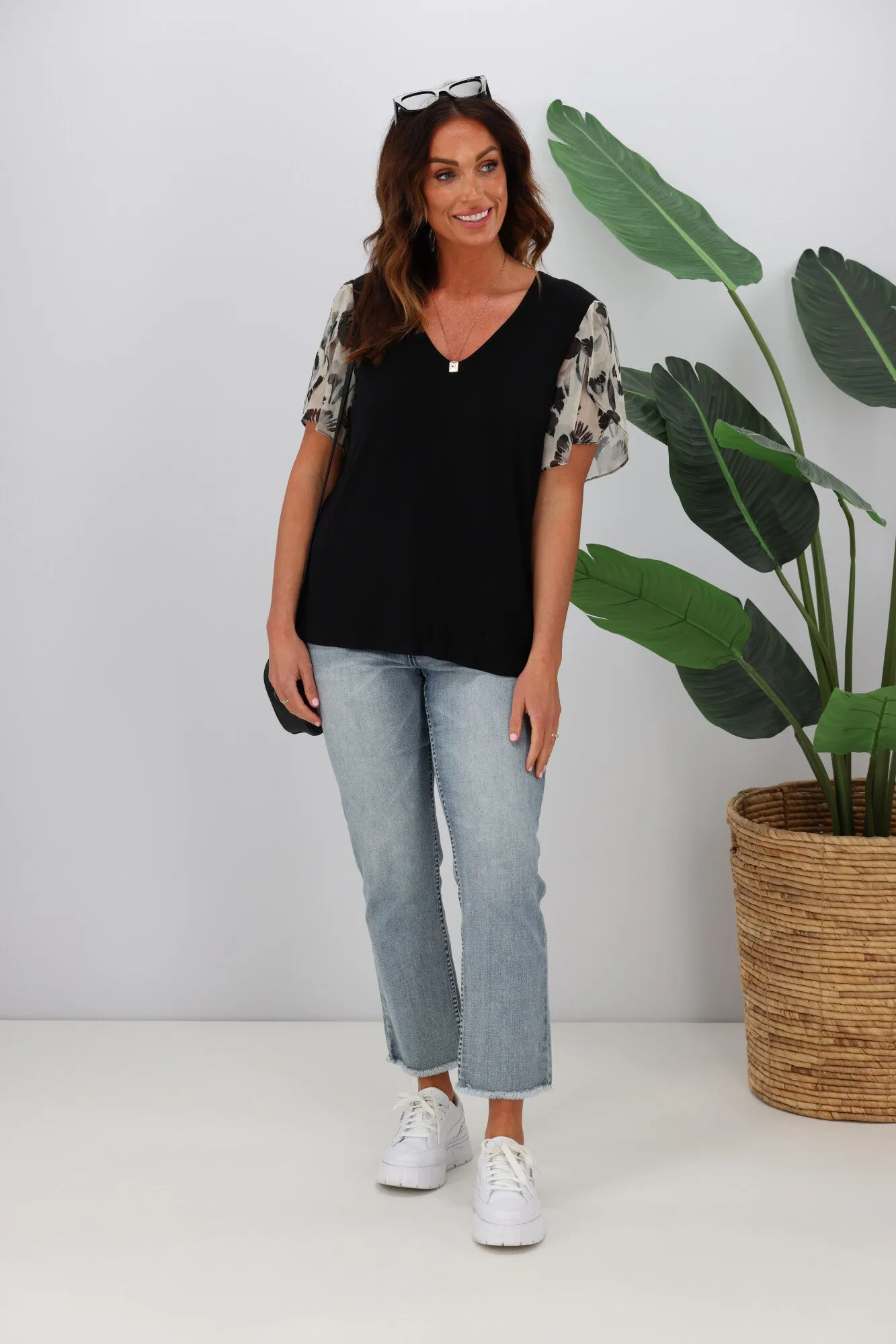 Gloss by Shine On Millen Contrast Sleeve Top Black Abstract Print