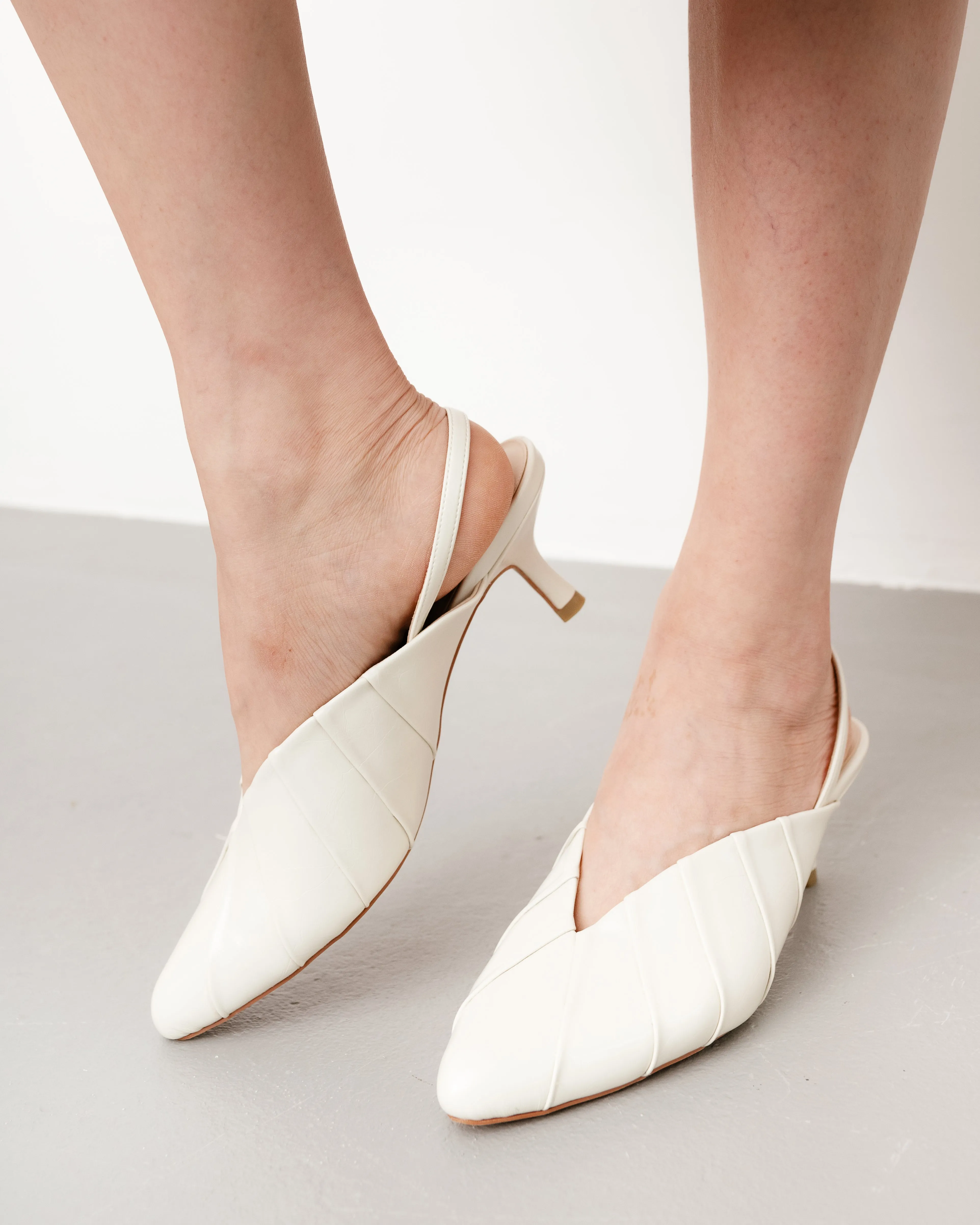 Kesuma Pleated Heel Mules (Off White)