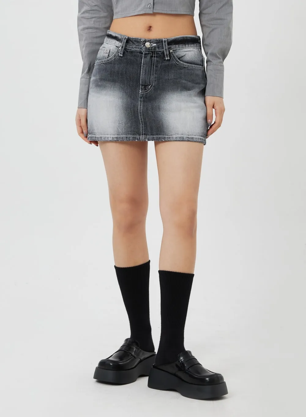 Mid-Rise Denim Mini Skirt CF327