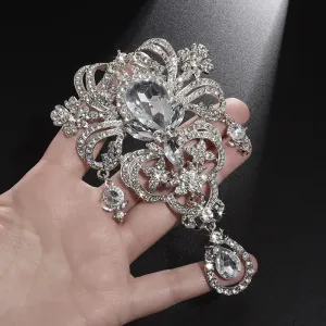 Mümine Rhinestone Brooch Pin