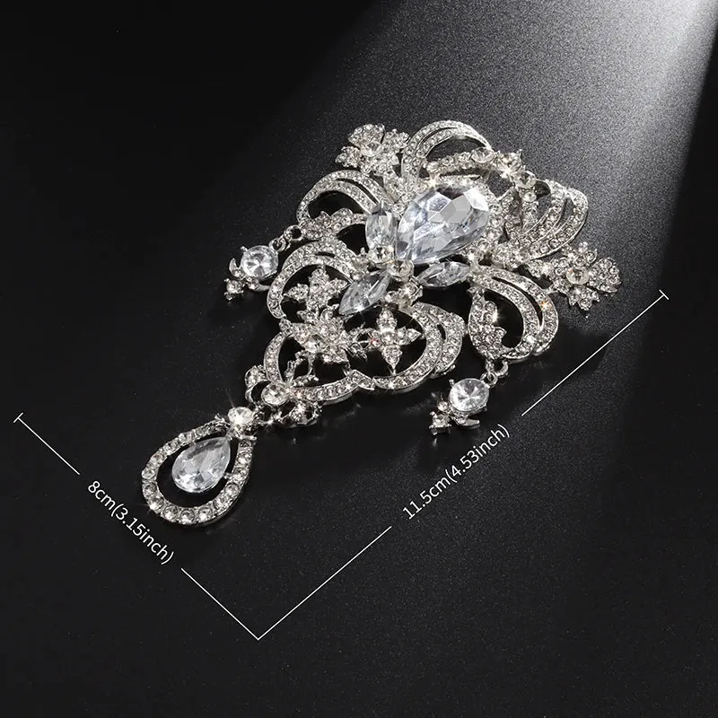 Mümine Rhinestone Brooch Pin