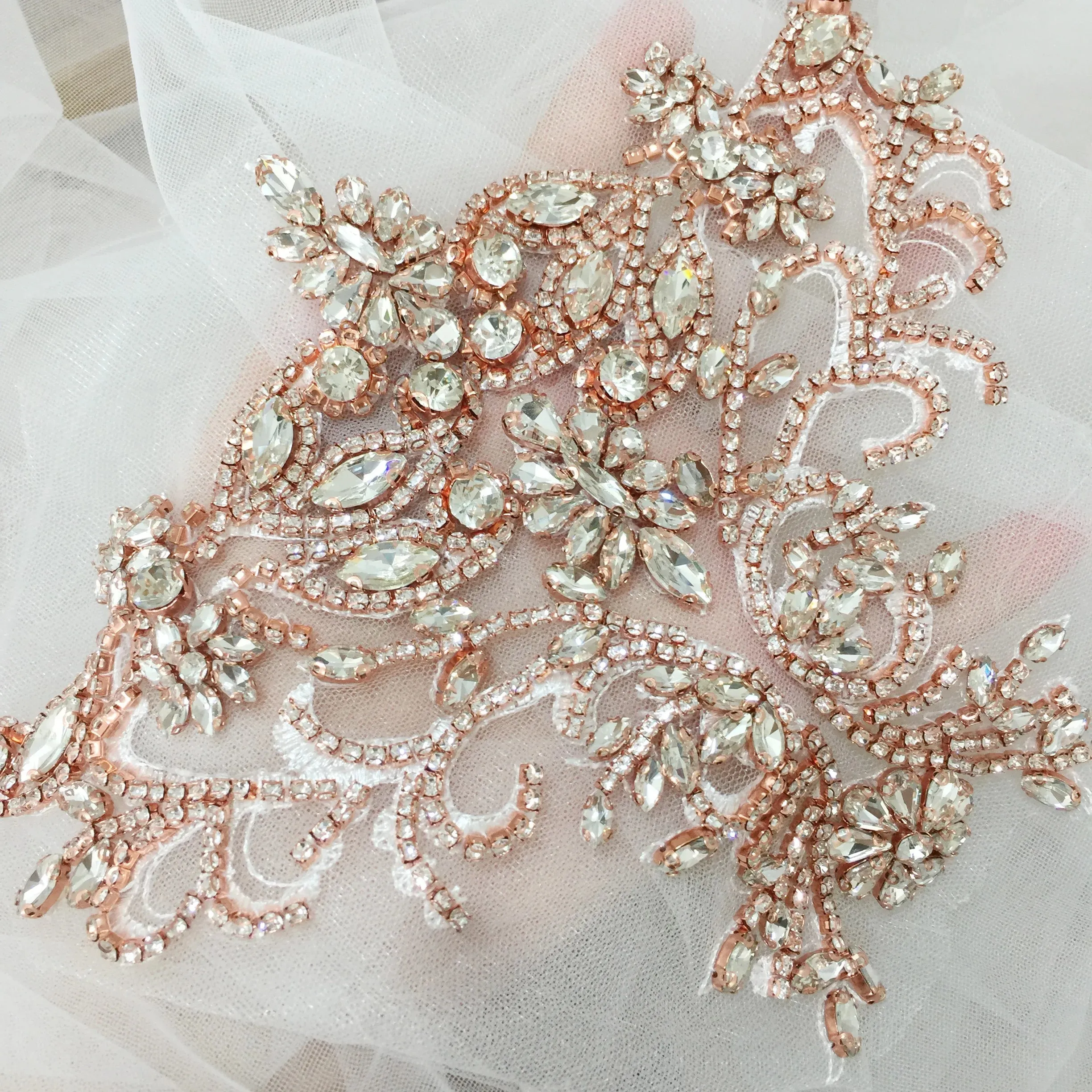 Ruzgar Rhinestone Applique