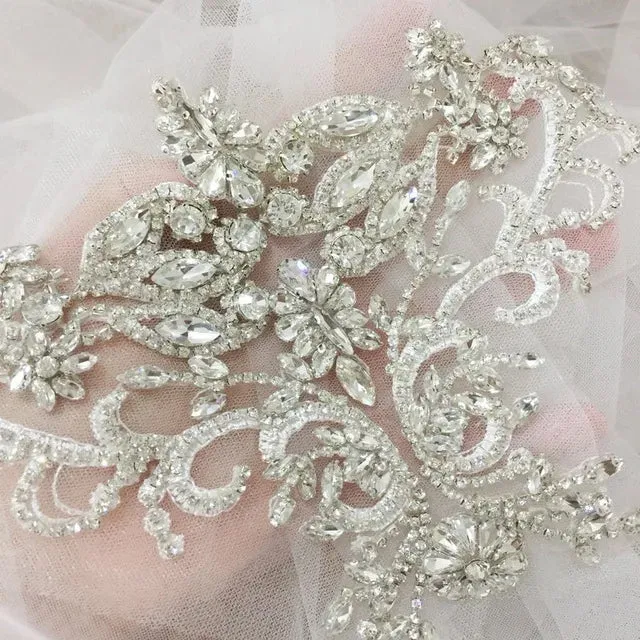 Ruzgar Rhinestone Applique