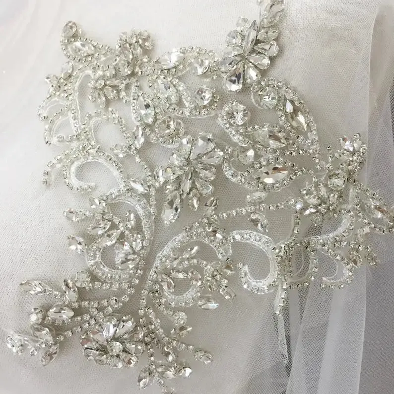 Ruzgar Rhinestone Applique